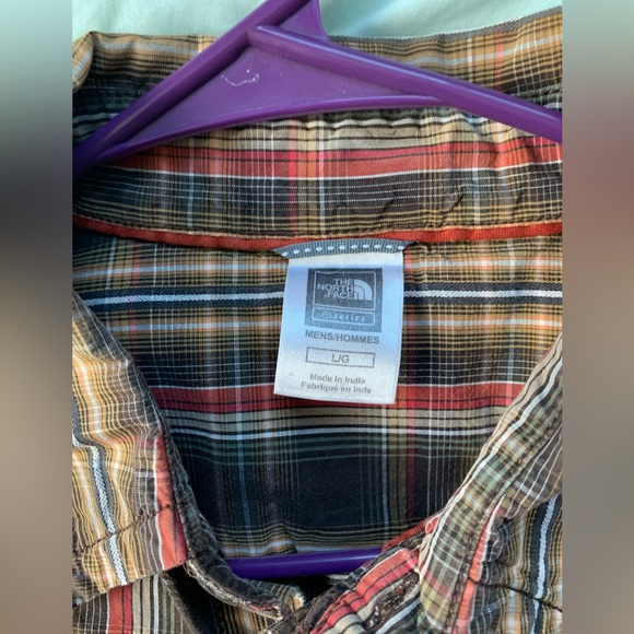 The North Face Long Sleeve Button Up Shirt Mens
Size Large Plaid Shirt - Picture 2 of 9